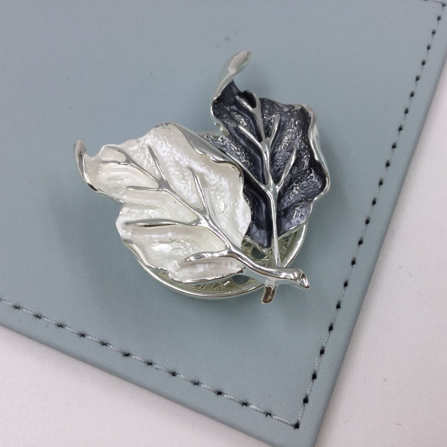 Magnetic Scarf Brooch - Silver Twin Leafs