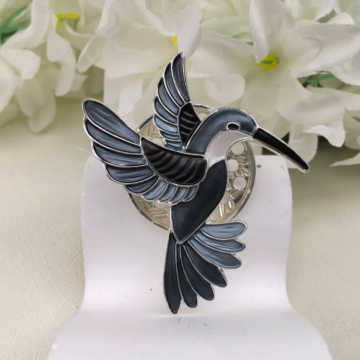 Magnetic Scarf Brooch - Silver Hummingbird