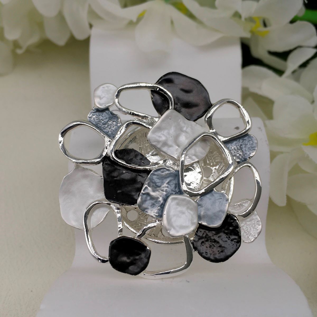 Magnetic Scarf Brooch - Silver Cluster