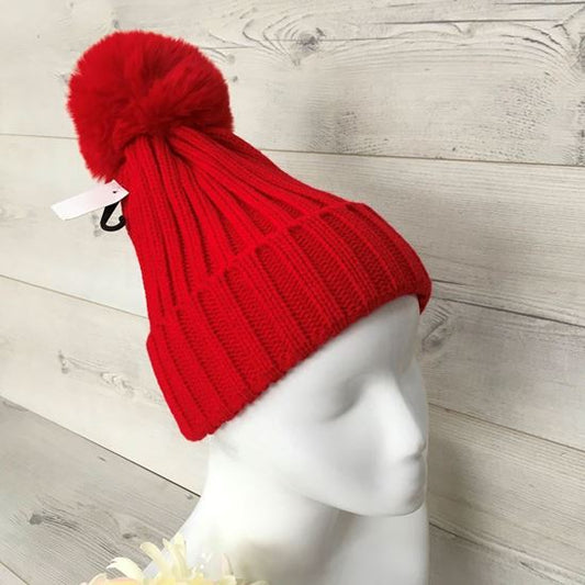 Knitted Ribbed Pom Pom Hat - Red